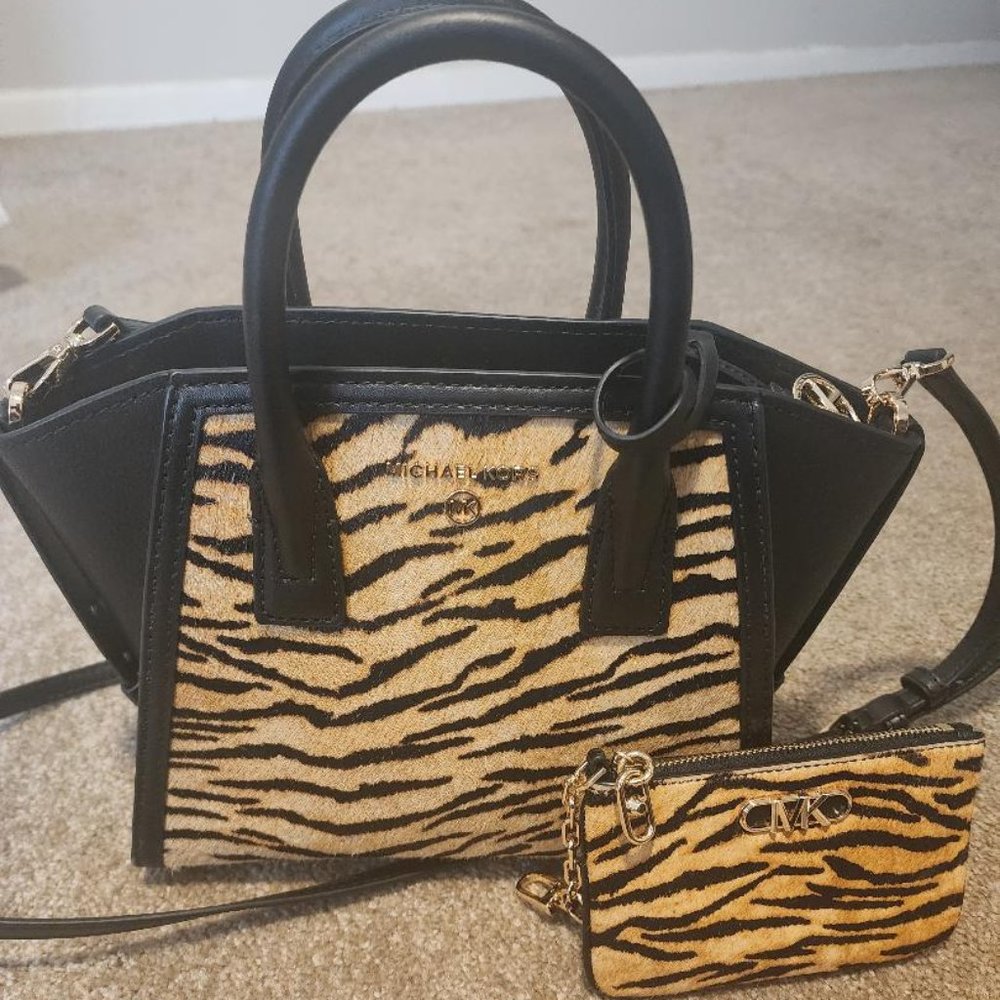 MIchael Kors Small TZ Satchel Haircalf Marigold & Key card Holder